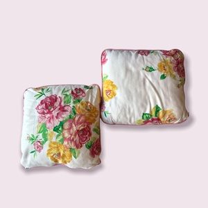 Lot of Two Square Outdoor Throw Bench Decor Pillows Shabby Chic